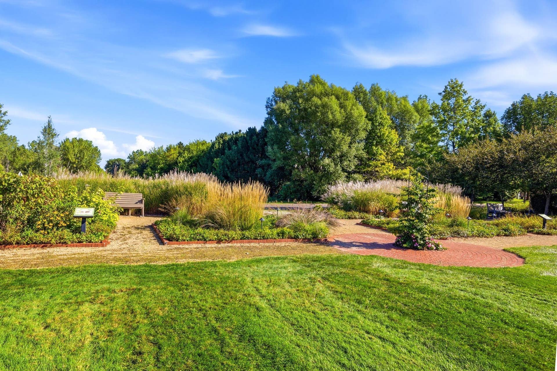 3425 Hazel Trail, #D, Woodbury, MN 55129 29-web-or-mls-120.jpg