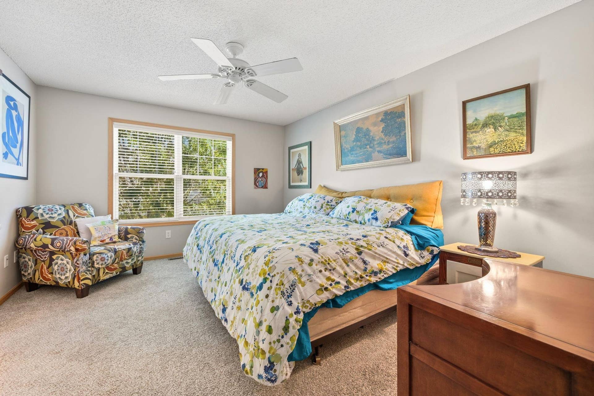 3425 Hazel Trail, #D, Woodbury, MN 55129 14-web-or-mls-129.jpg