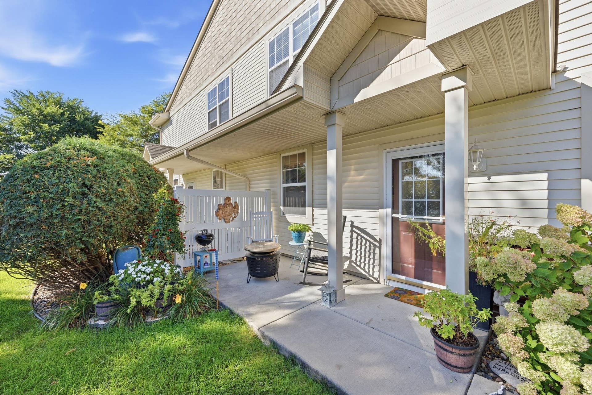 3425 Hazel Trail, #D, Woodbury, MN 55129 3-web-or-mls-110.jpg