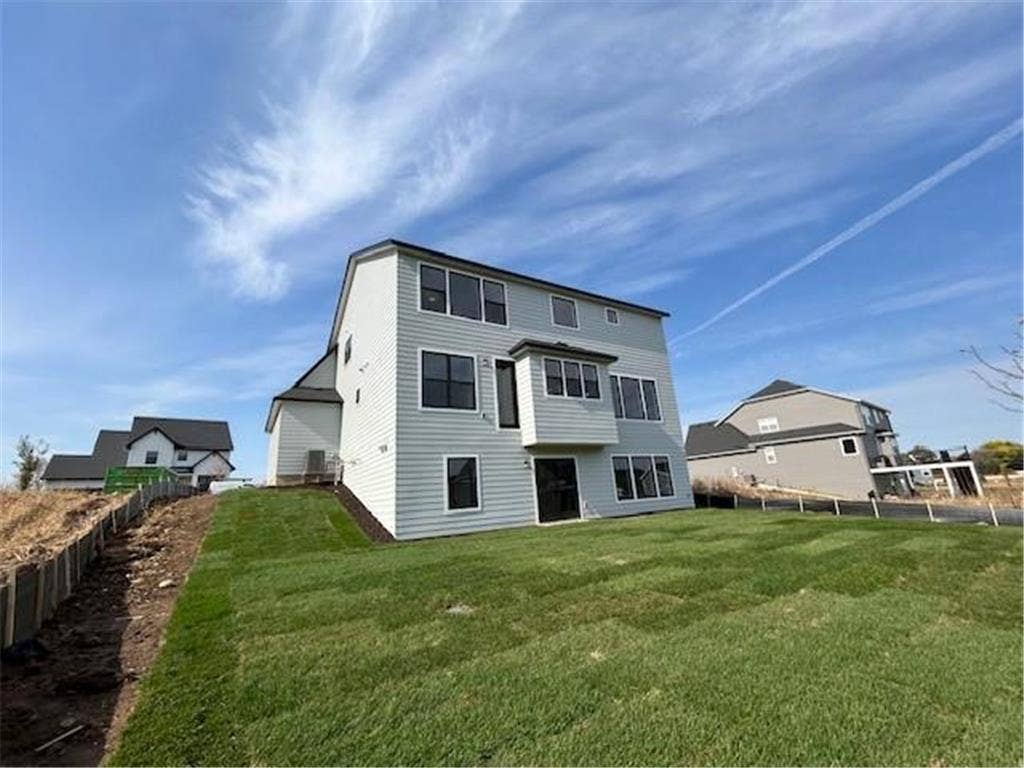 4130 Gable Lane, Woodbury, MN 55129 Photo of similar home - options will likely be different
