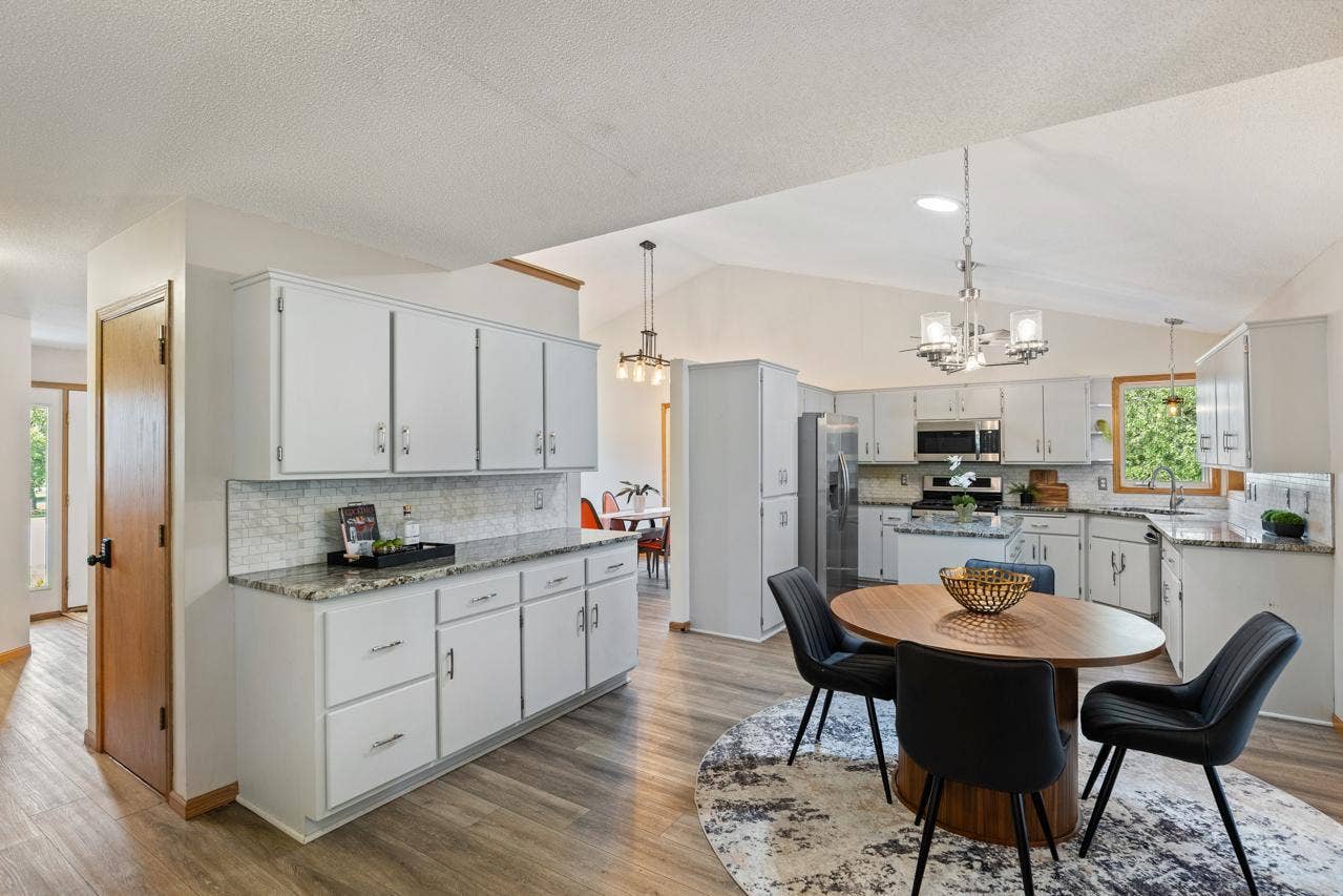 6300 91st Trail N, Brooklyn Park, MN 55445