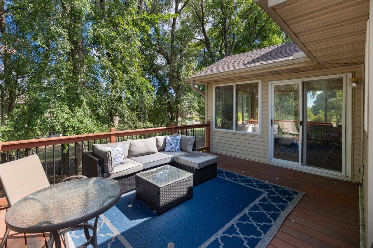 6300 91st Trail N, Brooklyn Park, MN 55445