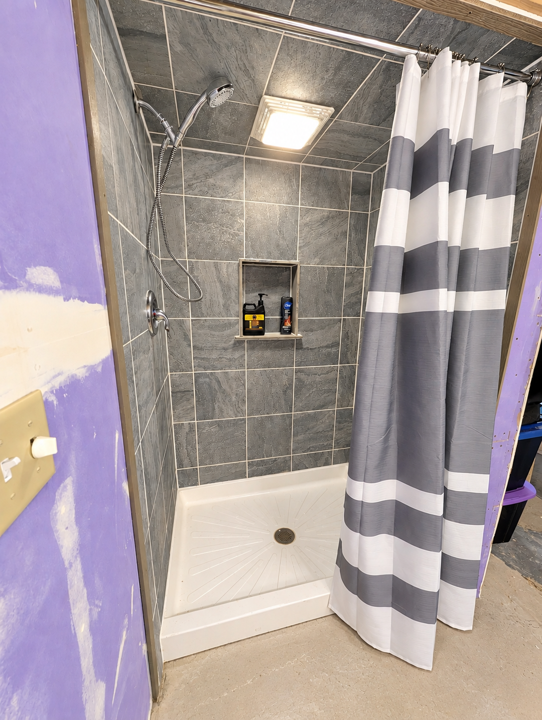 2082 Manitou Avenue, 92, Saint Paul, MN 55119 basement shower.png