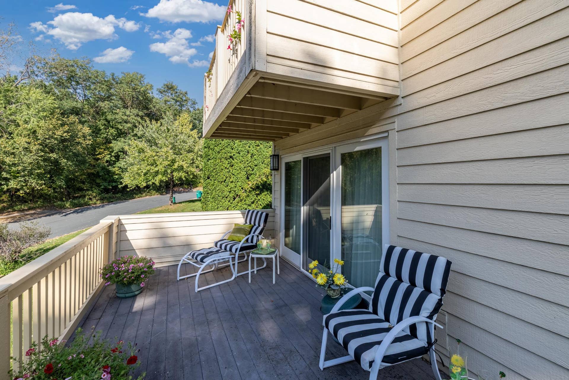 9409 Yukon Avenue S, Bloomington, MN 55438 Different View of deck