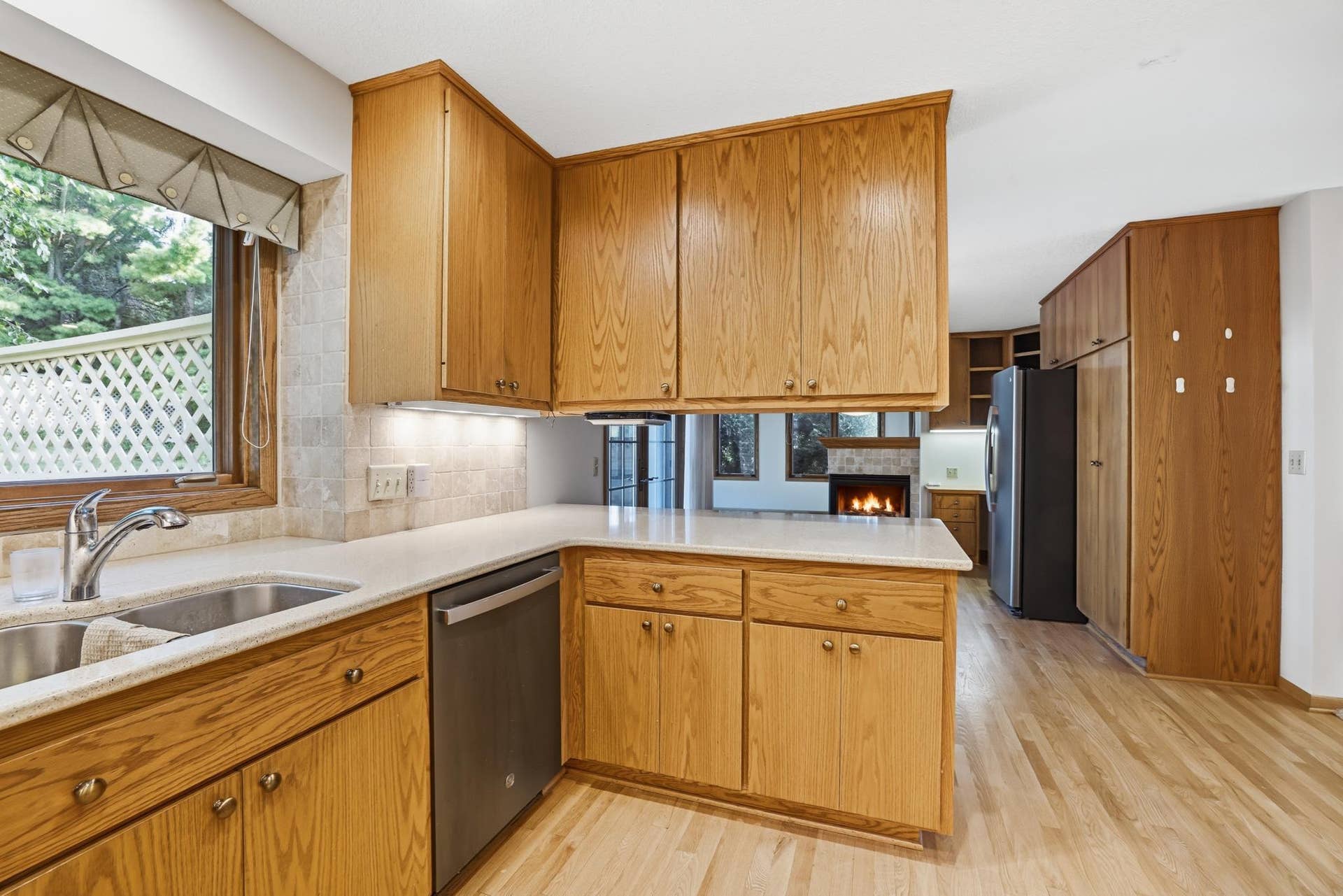9409 Yukon Avenue S, Bloomington, MN 55438 Kitchen