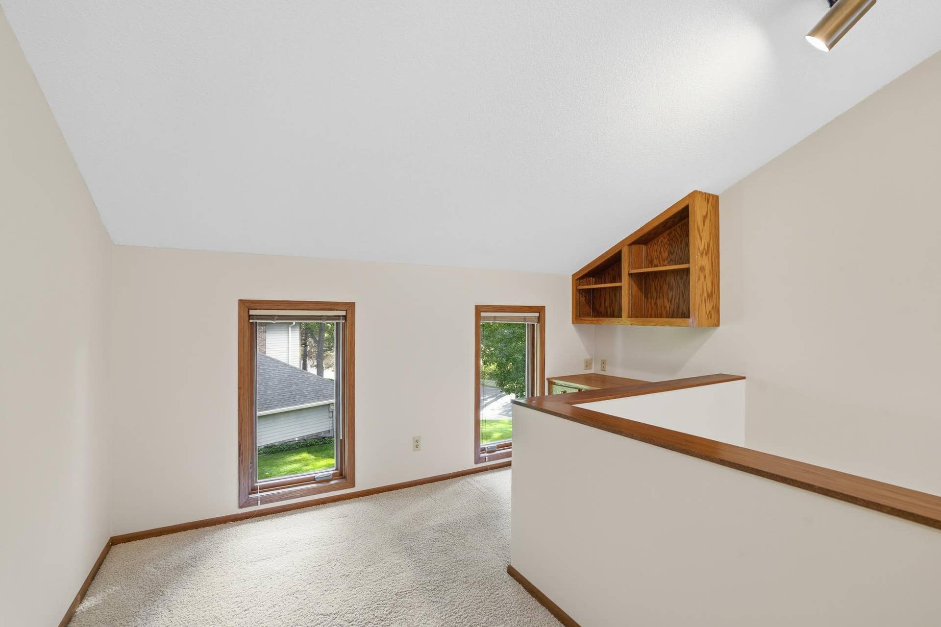 9409 Yukon Avenue S, Bloomington, MN 55438 Loft for whatever you want