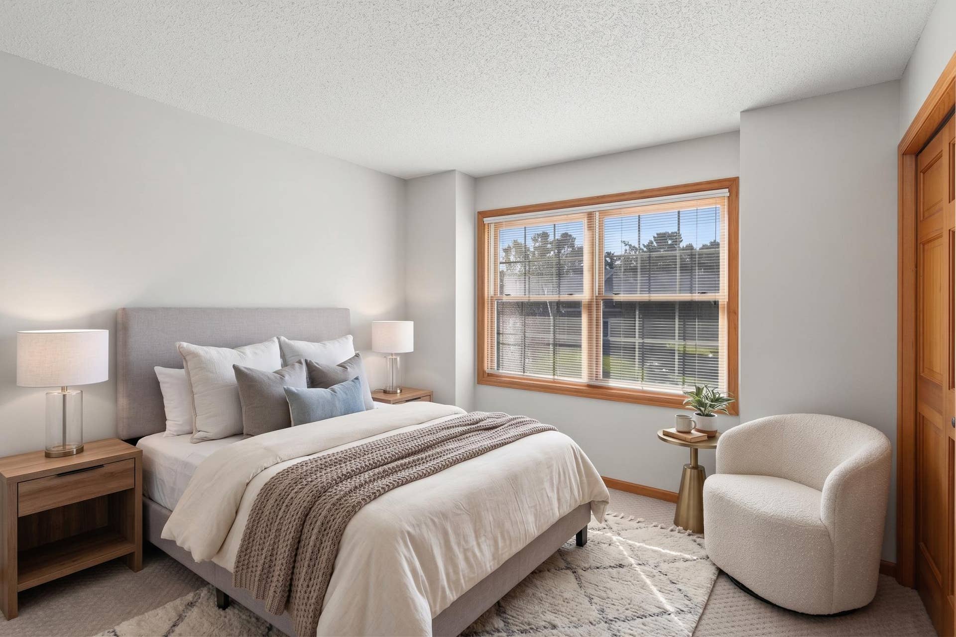 1781 Brighton Trail, Woodbury, MN 55125 Upper Bedroom #4 - Virtually Staged