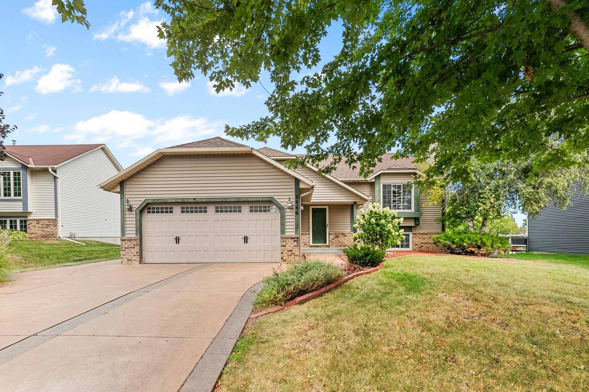 8844 Acadia Road, Woodbury, MN 55125 IMG_9144.JPG