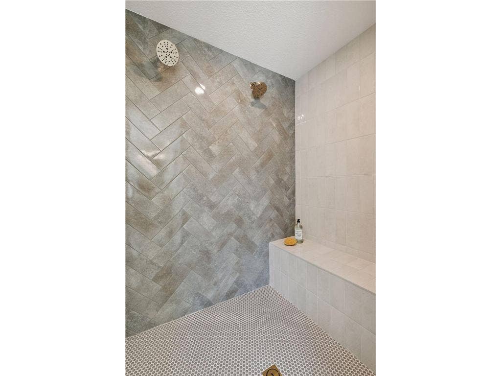 3613 Knightsbridge Trail N, Lake Elmo, MN 55042 Photo of model home, not all options may be included