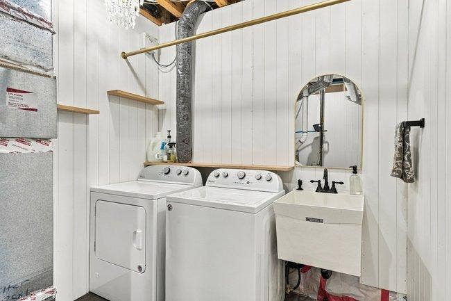 936 Harvest Drive SW, Lonsdale, MN 55046 Laundry Room with Sink