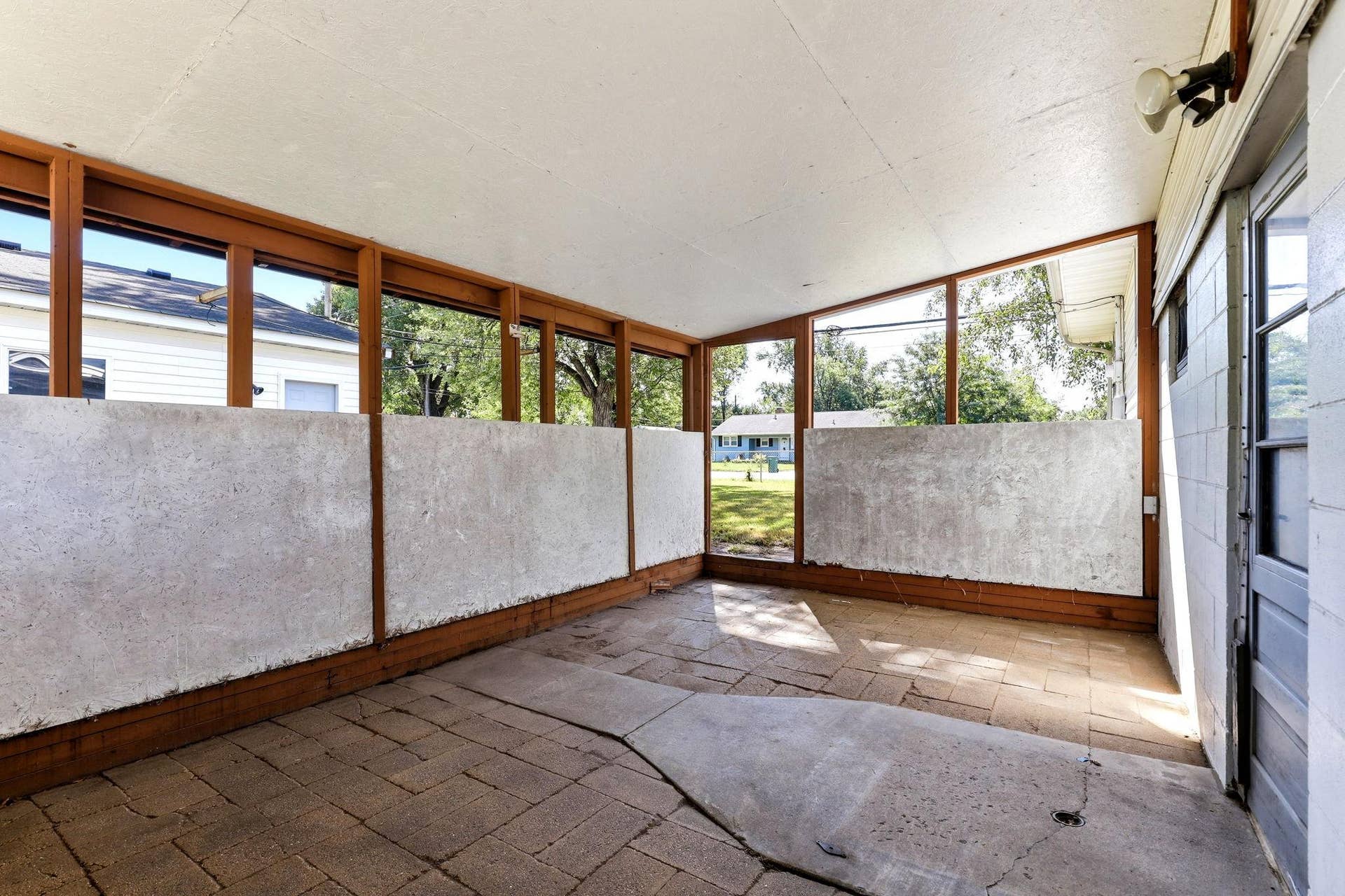 6900 Toledo Avenue N, Brooklyn Center, MN 55429 29-web-or-mls-6900-Toledo-Ave-N-29.jpg