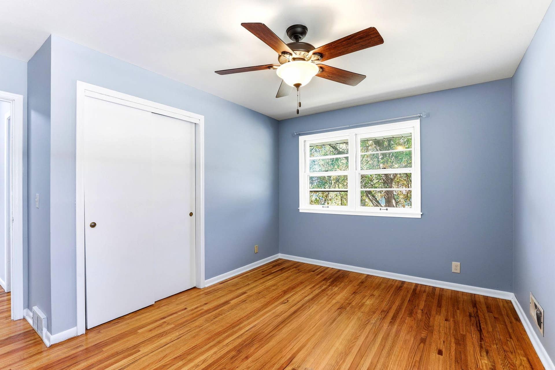 6900 Toledo Avenue N, Brooklyn Center, MN 55429 12-web-or-mls-6900-Toledo-Ave-N-12.jpg