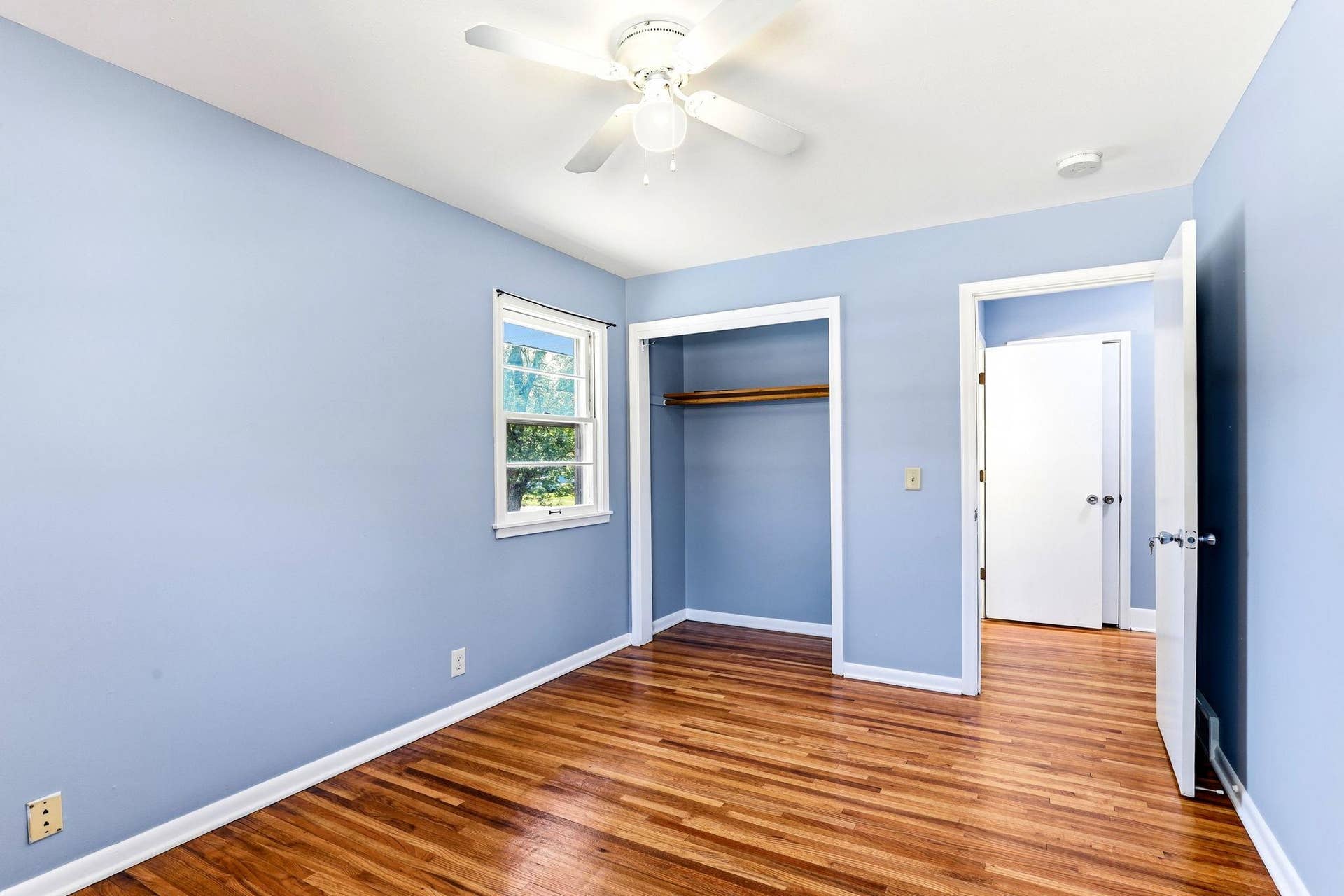 6900 Toledo Avenue N, Brooklyn Center, MN 55429 15-web-or-mls-6900-Toledo-Ave-N-15.jpg