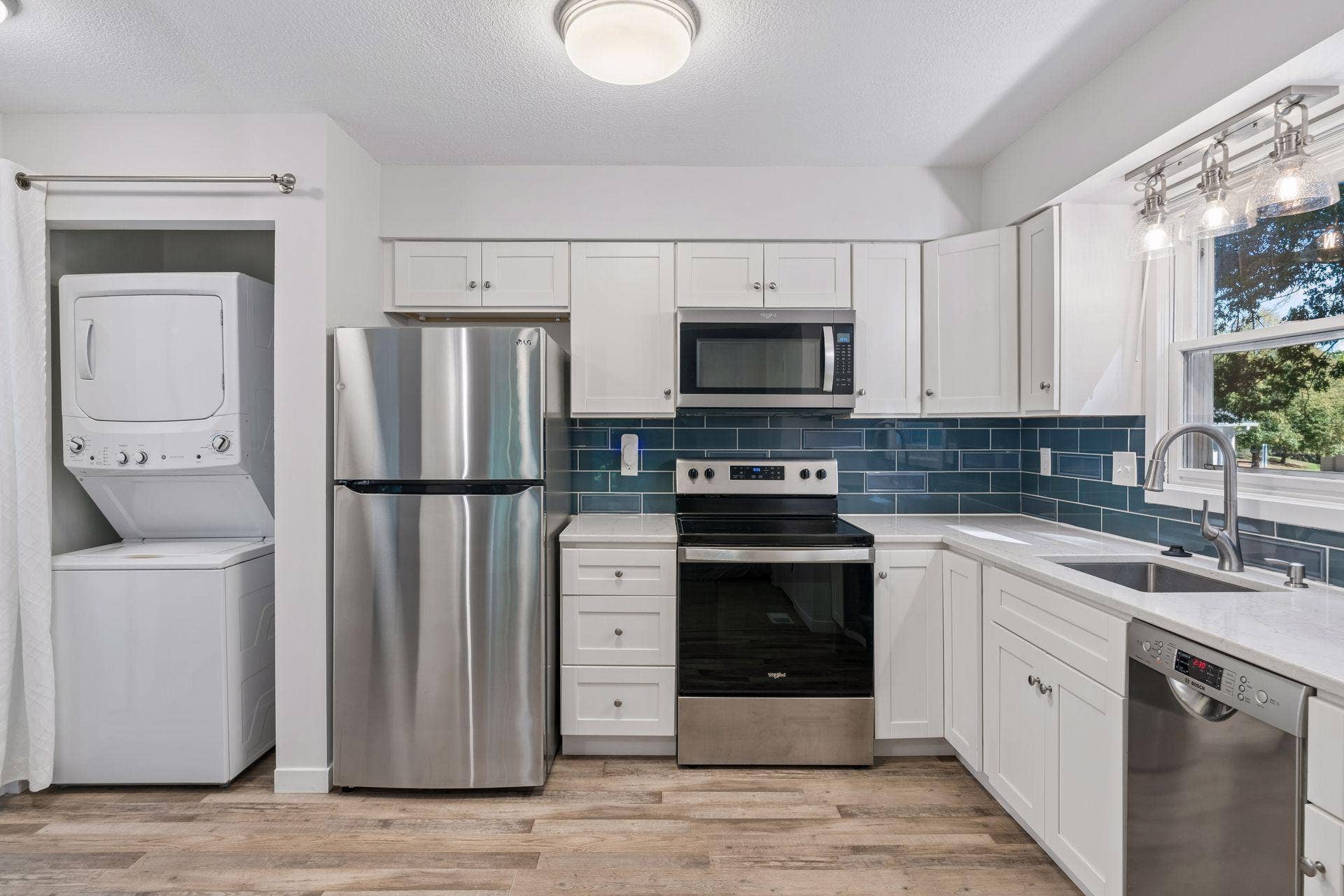 6347 Alderwood Circle, #B, Woodbury, MN 55125 stack laundry efficiency. no wasted space, super efficient.