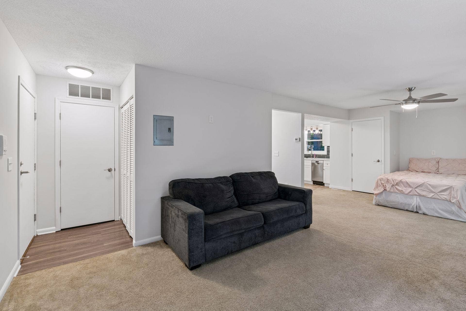 6347 Alderwood Circle, #B, Woodbury, MN 55125 Entrance has closet and mechanical room access next to the living room