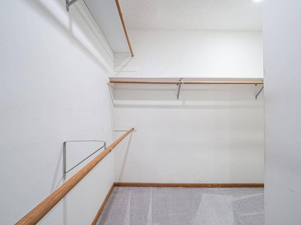 9508 Riverview Avenue, Bloomington, MN 55425 Primary Walk in closet