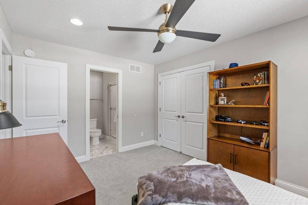 4386 Arbor Drive, Woodbury, MN 55129