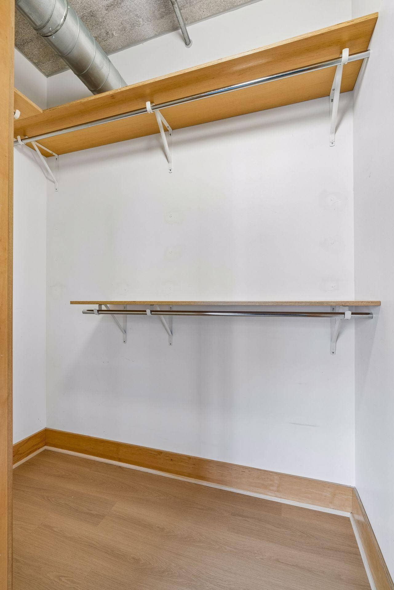 525 3rd Street N, #314, 59, Minneapolis, MN 55401 Primary Bedroom Walk-in Closet