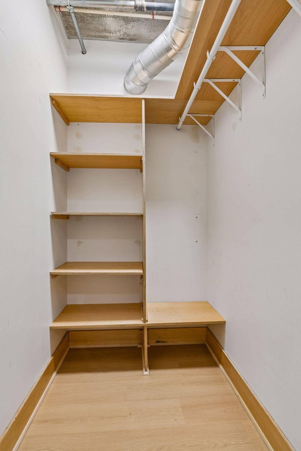 525 3rd Street N, #314, 59, Minneapolis, MN 55401 Second bedroom walk-in closet