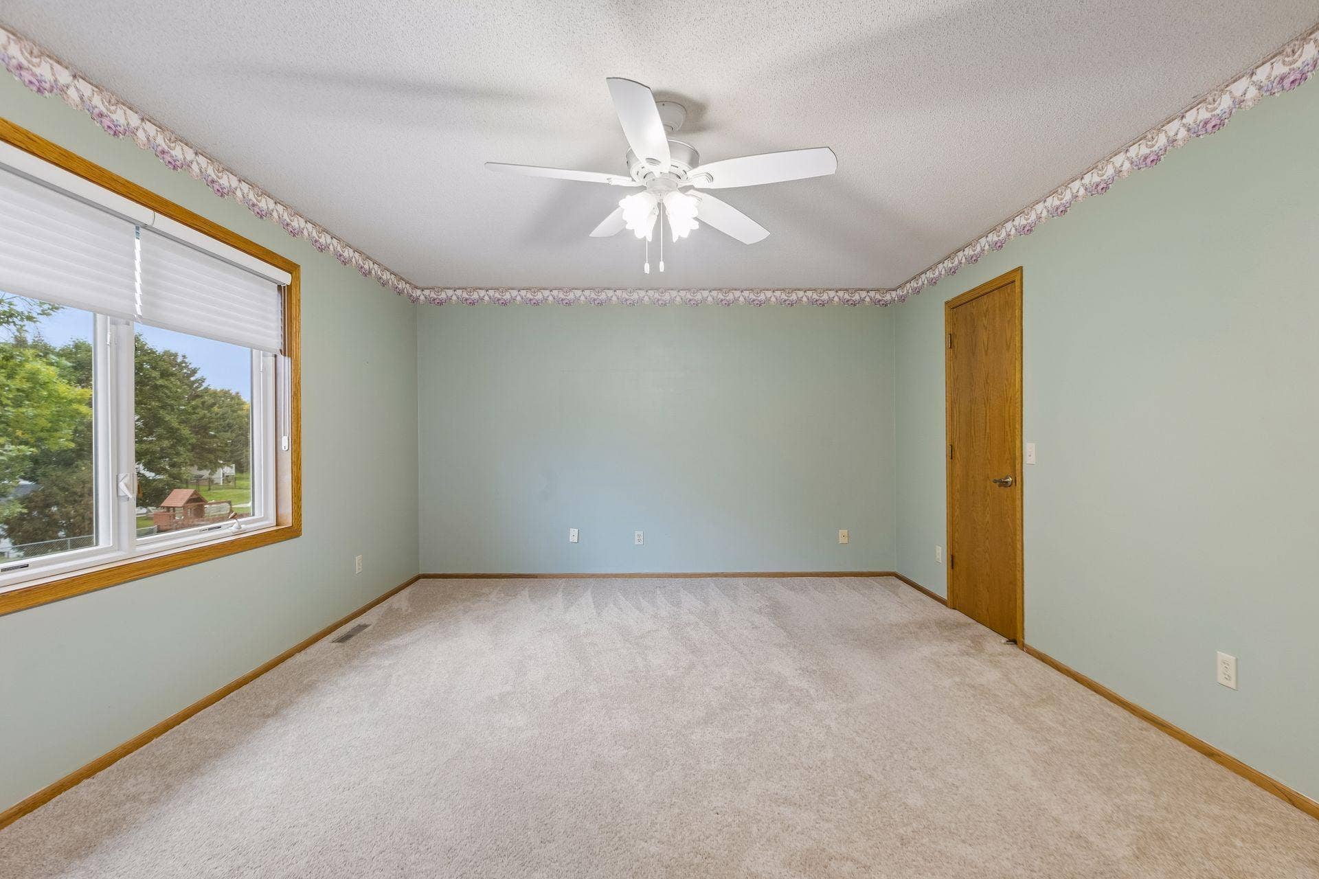 9119 Nantwick Ridge, Brooklyn Park, MN 55443 9119 Nantwick Ridge, Brooklyn Park, MN 55443