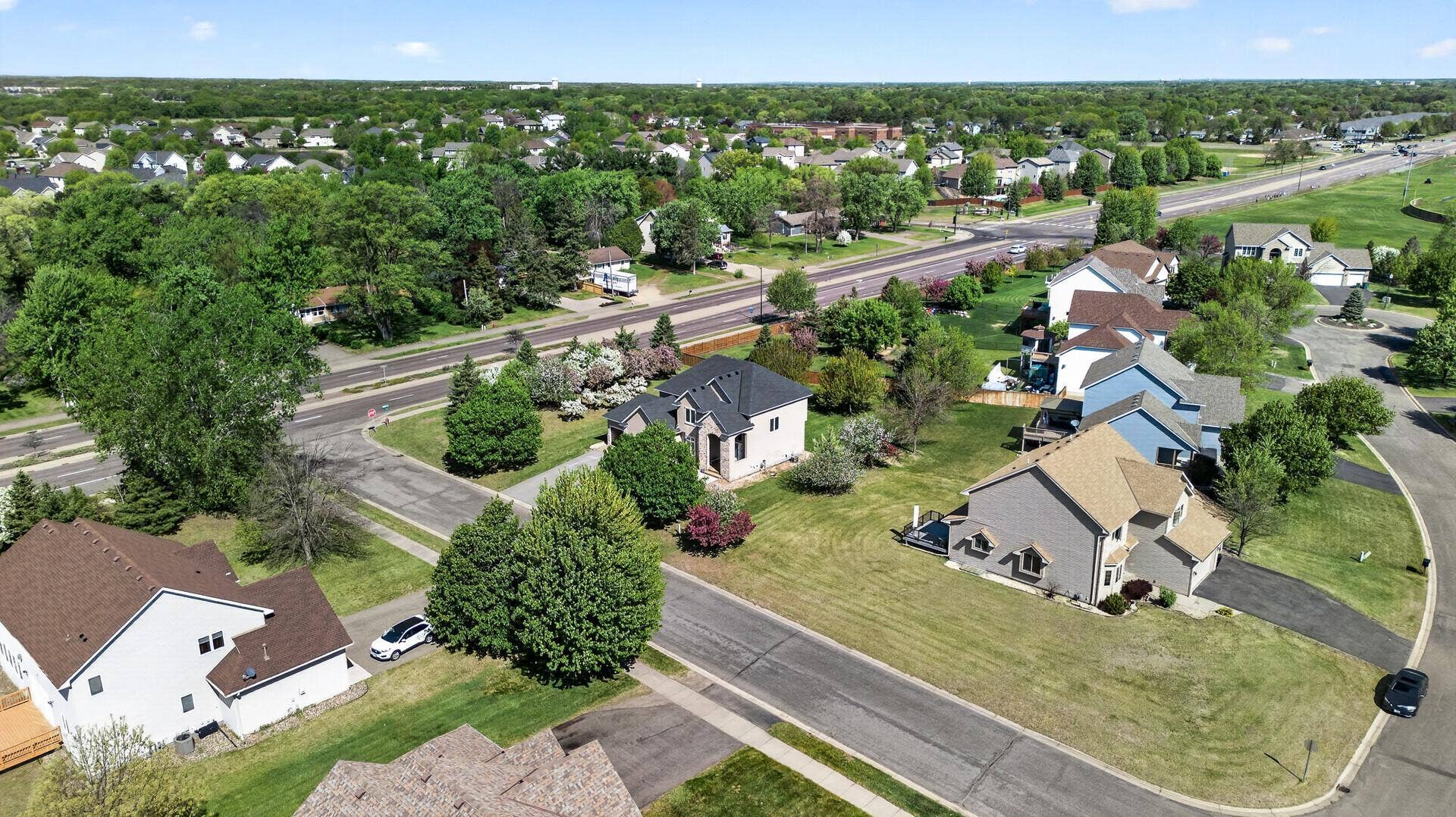 6206 106th Avenue N, Brooklyn Park, MN 55443 6206 106th Avenue N, Brooklyn Park, MN 55443