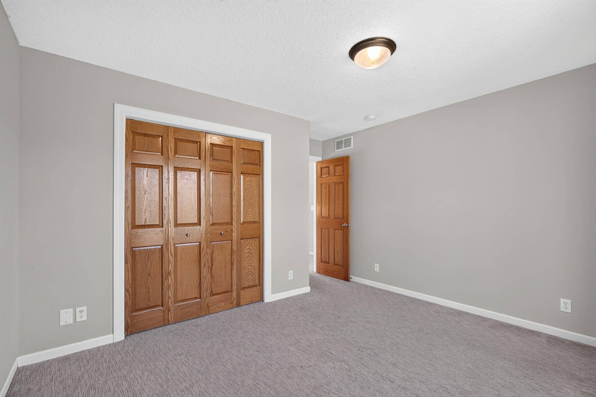 6206 106th Avenue N, Brooklyn Park, MN 55443 52_6206_106th33_mls.jpg