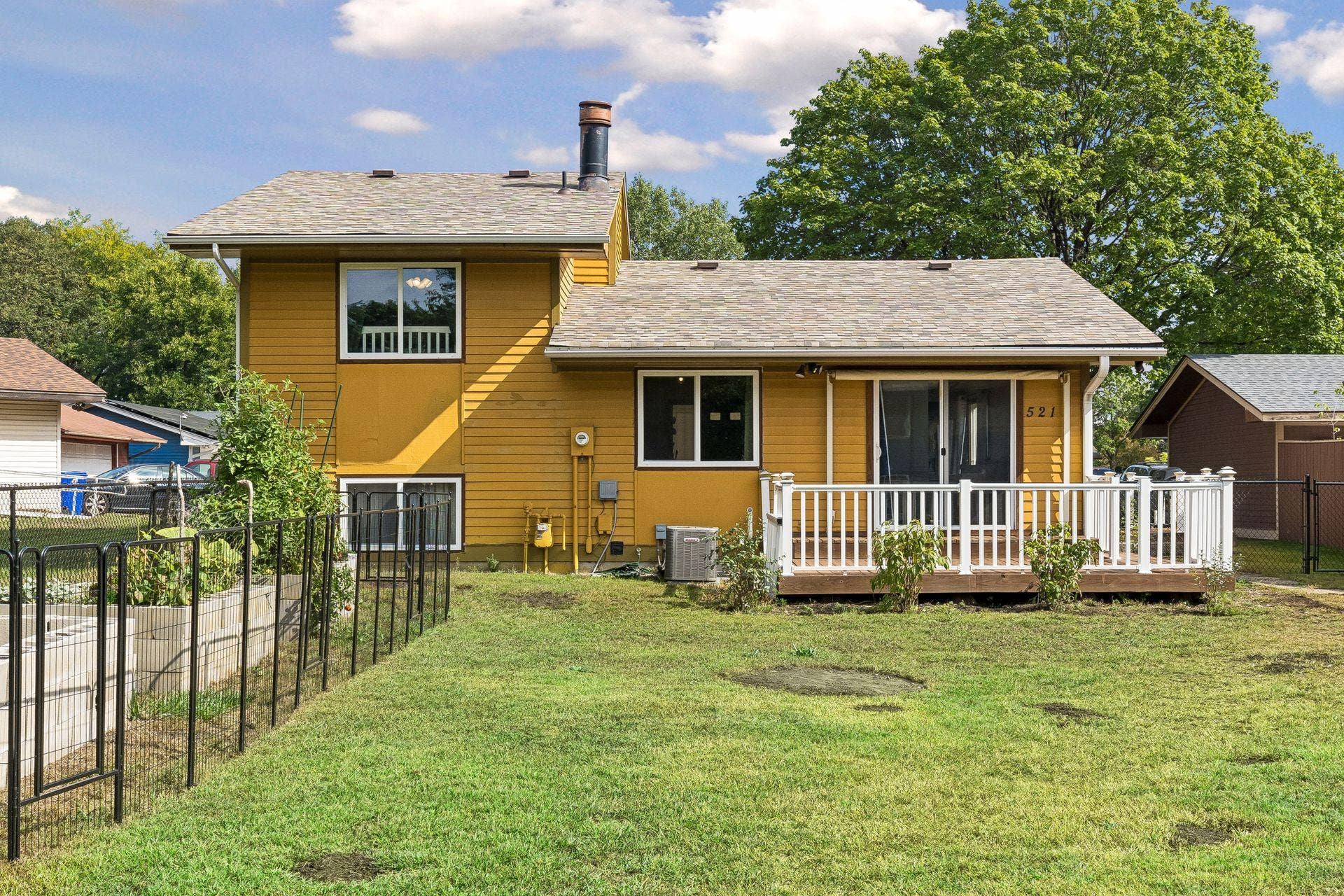 521 Central Avenue W, 101, Saint Paul, MN 55103