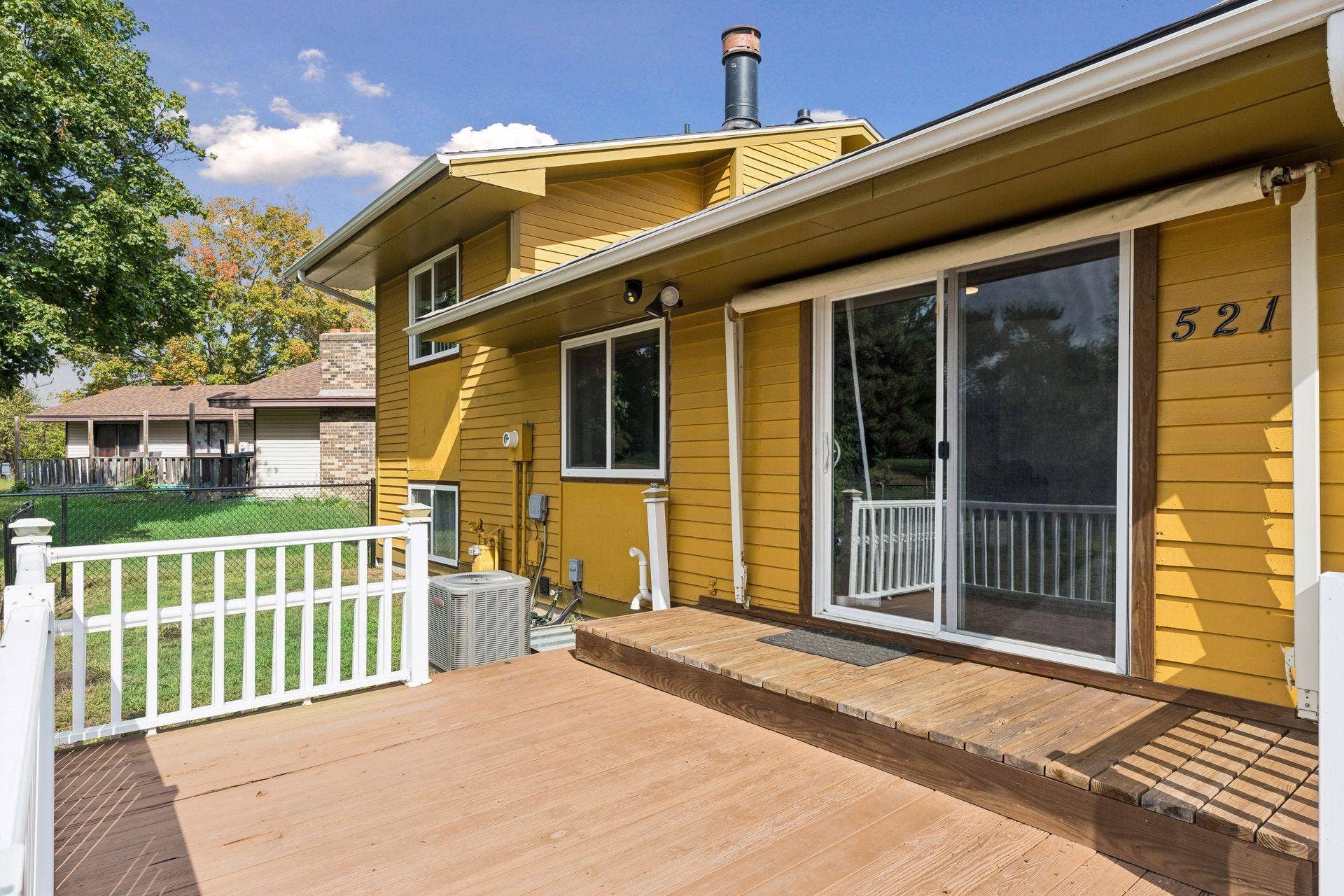 521 Central Avenue W, 101, Saint Paul, MN 55103