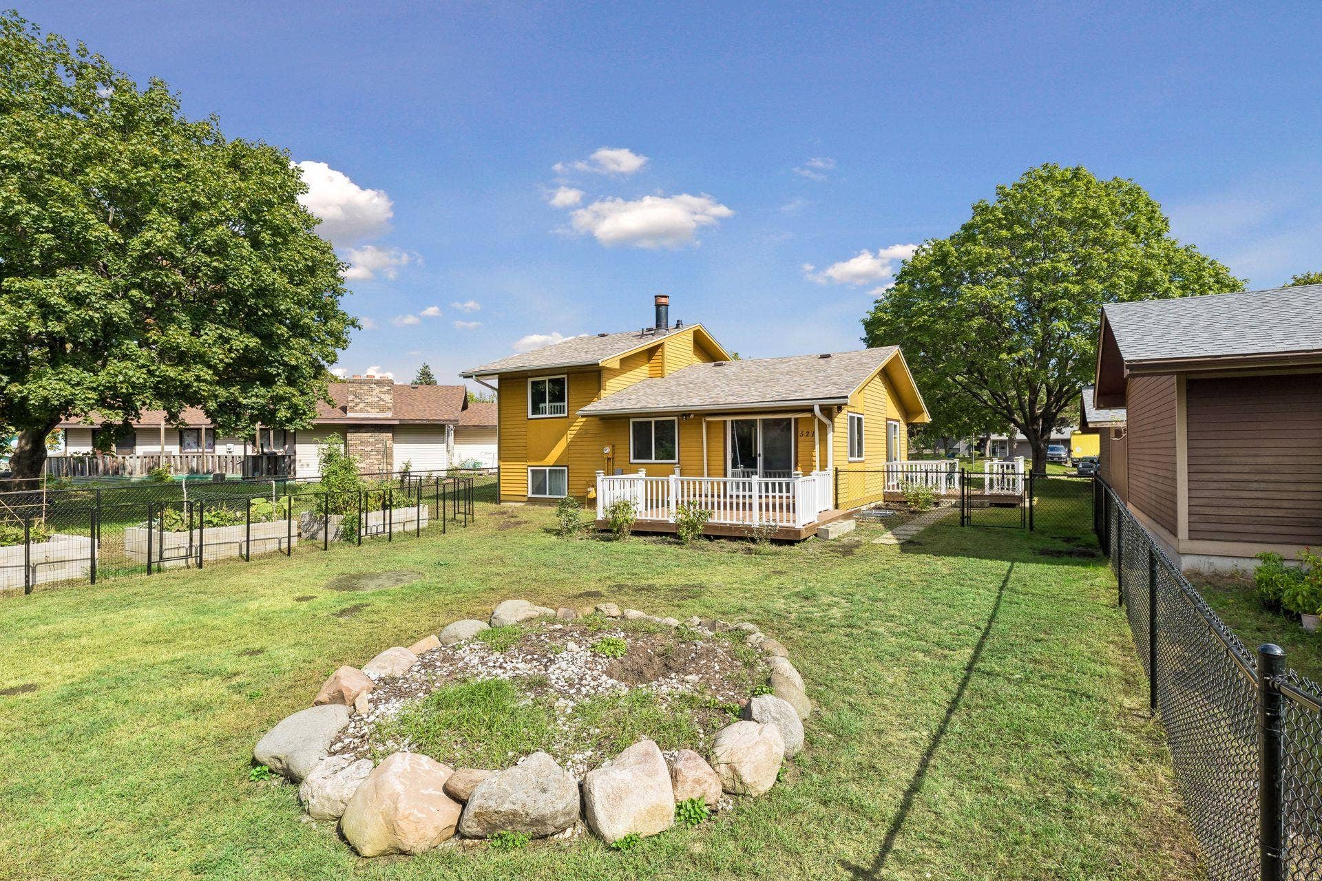 521 Central Avenue W, 101, Saint Paul, MN 55103