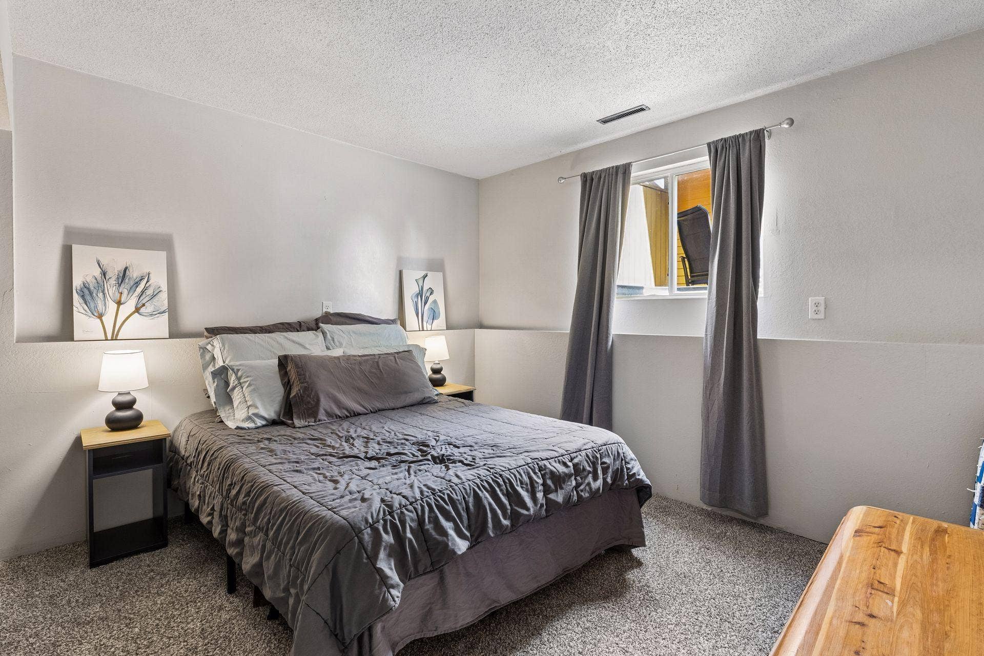 521 Central Avenue W, 101, Saint Paul, MN 55103