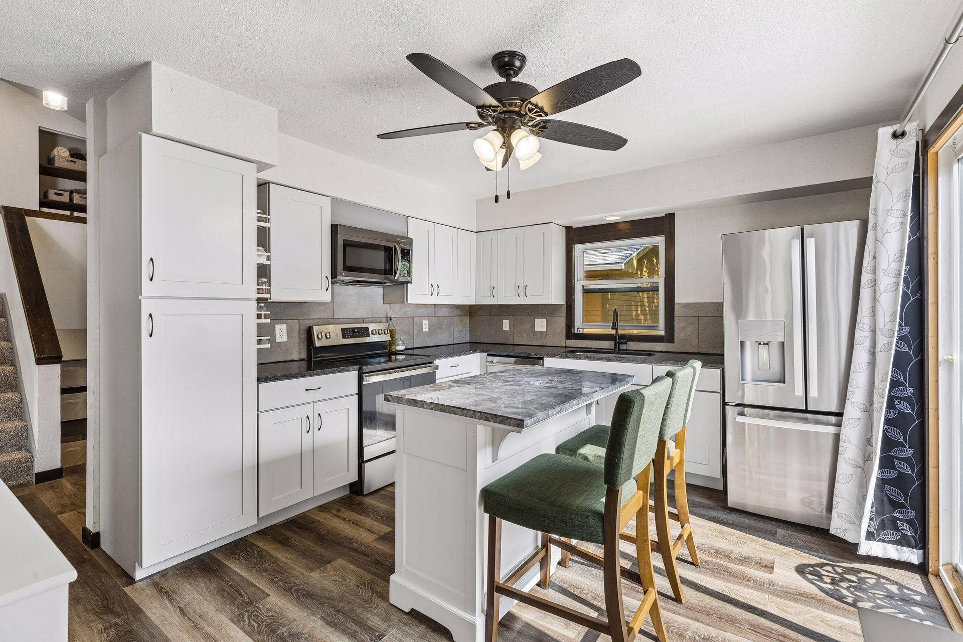 521 Central Avenue W, 101, Saint Paul, MN 55103