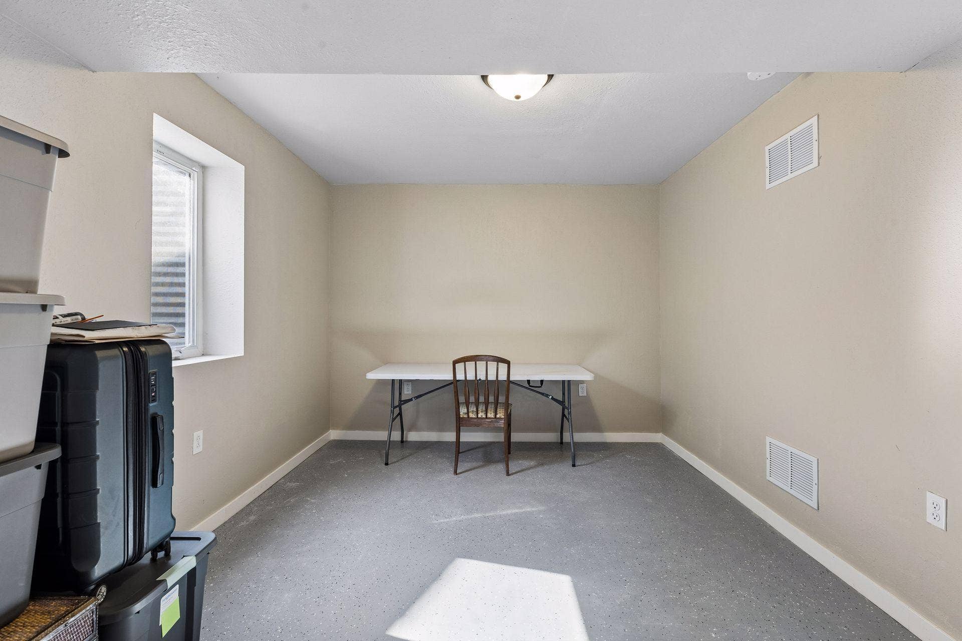 521 Central Avenue W, 101, Saint Paul, MN 55103