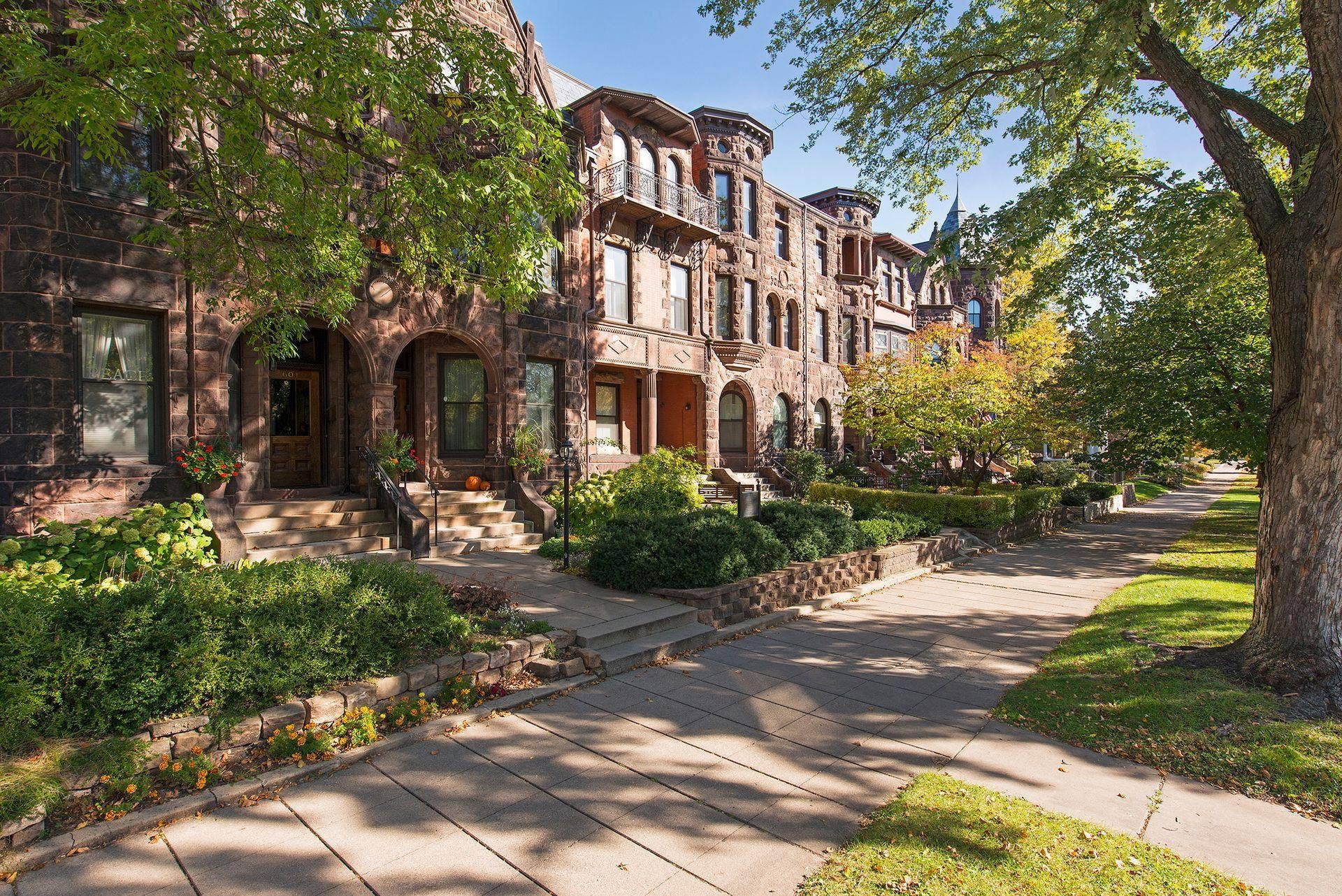 521 Central Avenue W, 101, Saint Paul, MN 55103
