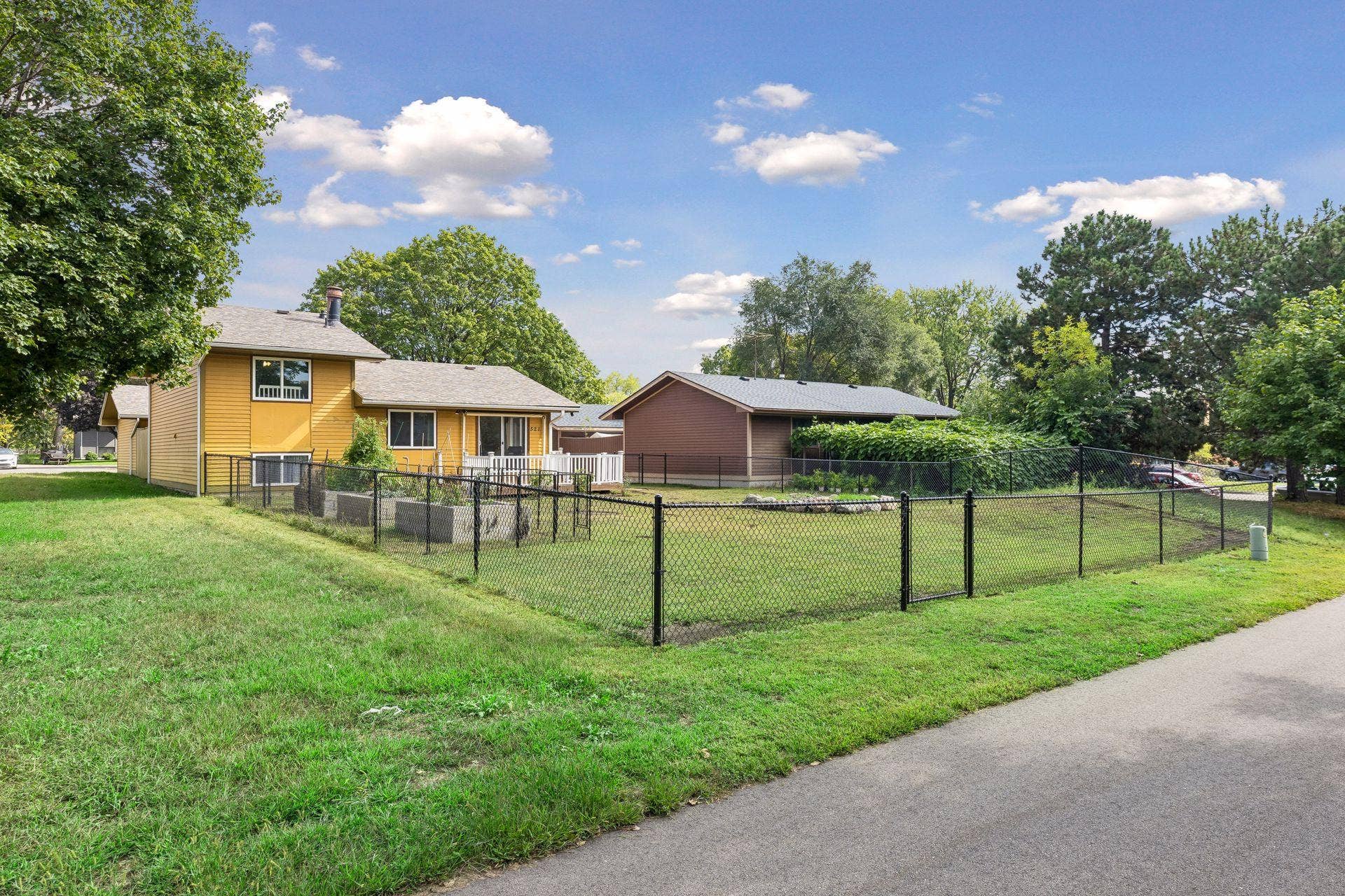 521 Central Avenue W, 101, Saint Paul, MN 55103