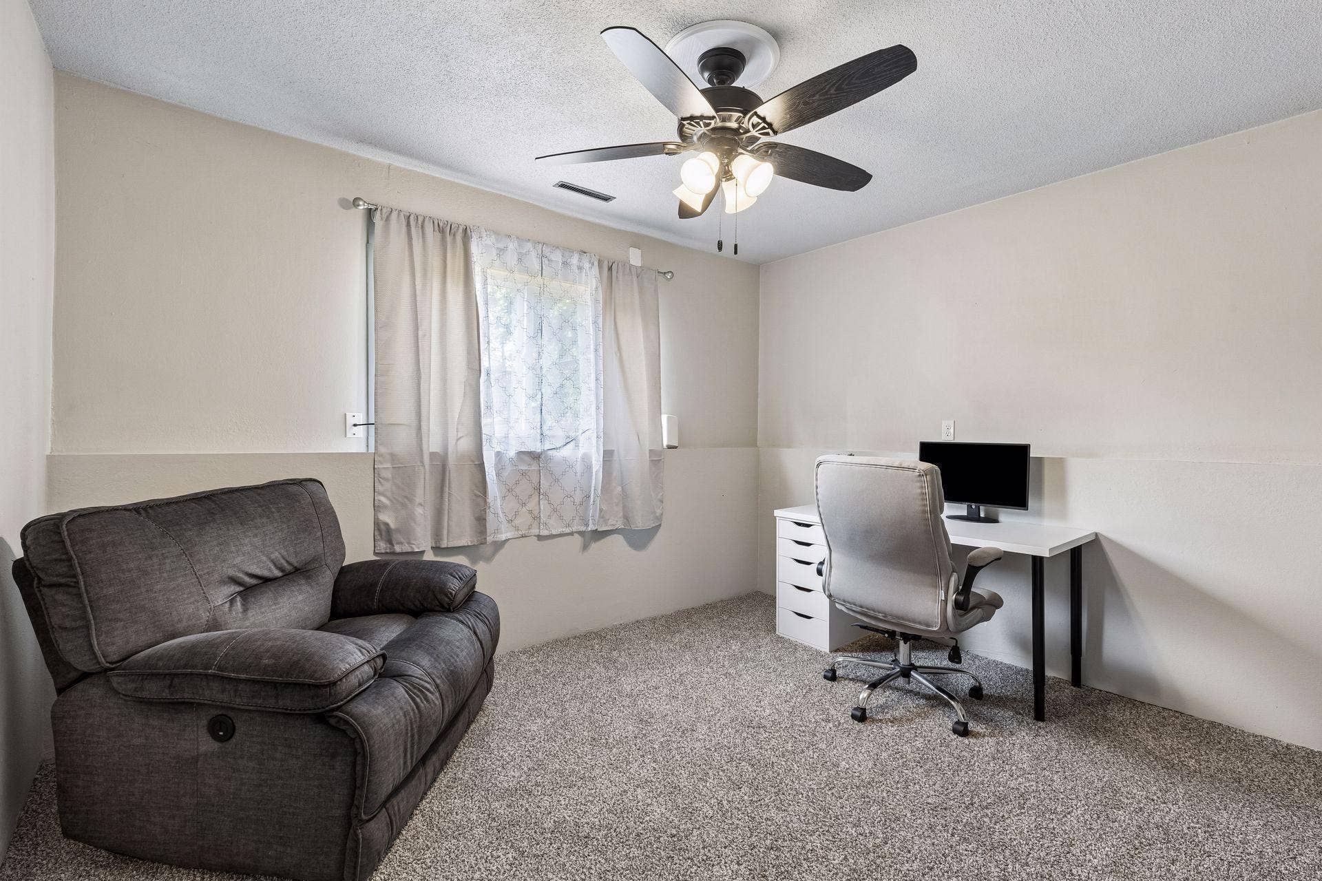 521 Central Avenue W, 101, Saint Paul, MN 55103
