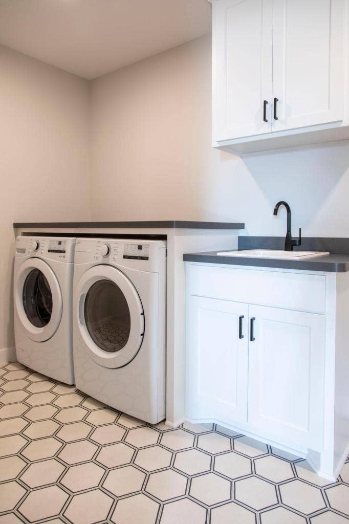 5910UL8.jpeg