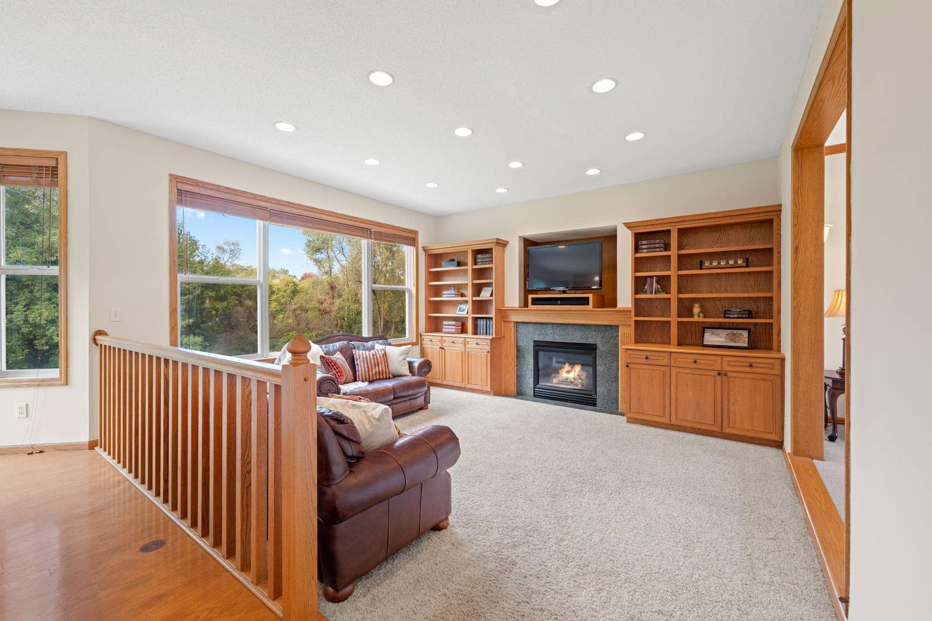 16381 Gunflint Trail, Lakeville, MN 55044 Family room