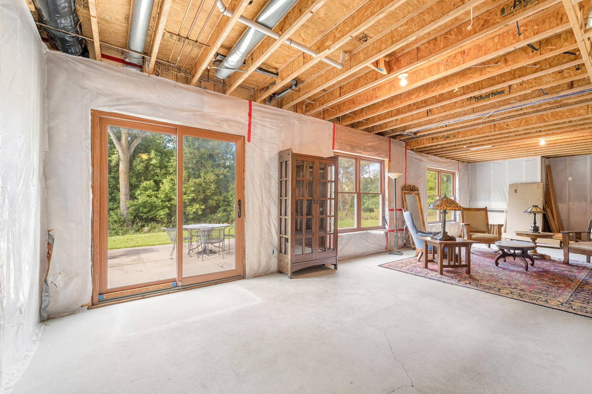 16381 Gunflint Trail, Lakeville, MN 55044 Unfinished walkout lower level