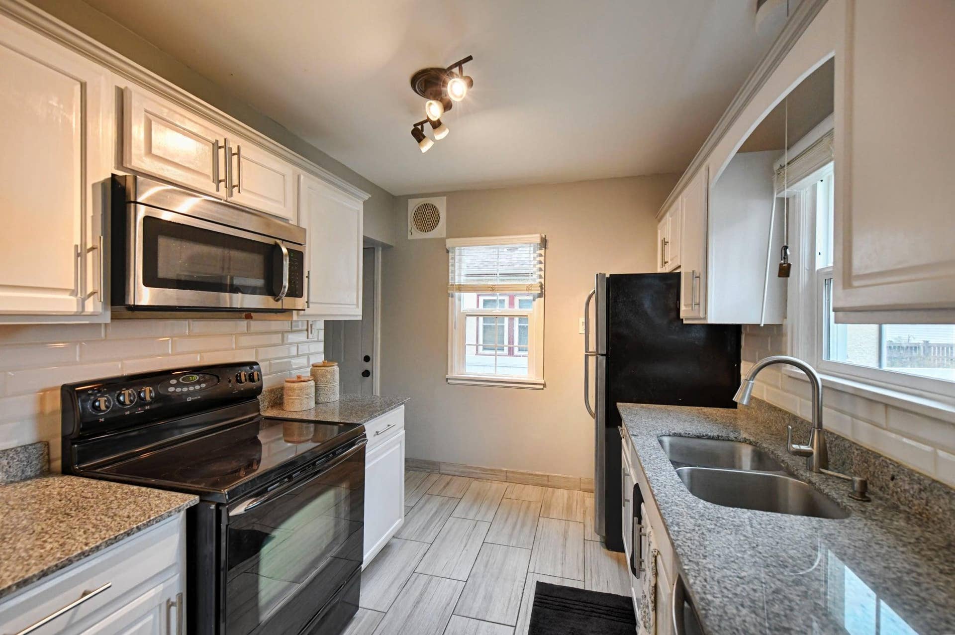 755 Cottage Avenue E, 98, Saint Paul, MN 55106 att.QTHvd1l9W9kggf8V048erpsTzEuAyWv5KPpACL3a030.jpeg