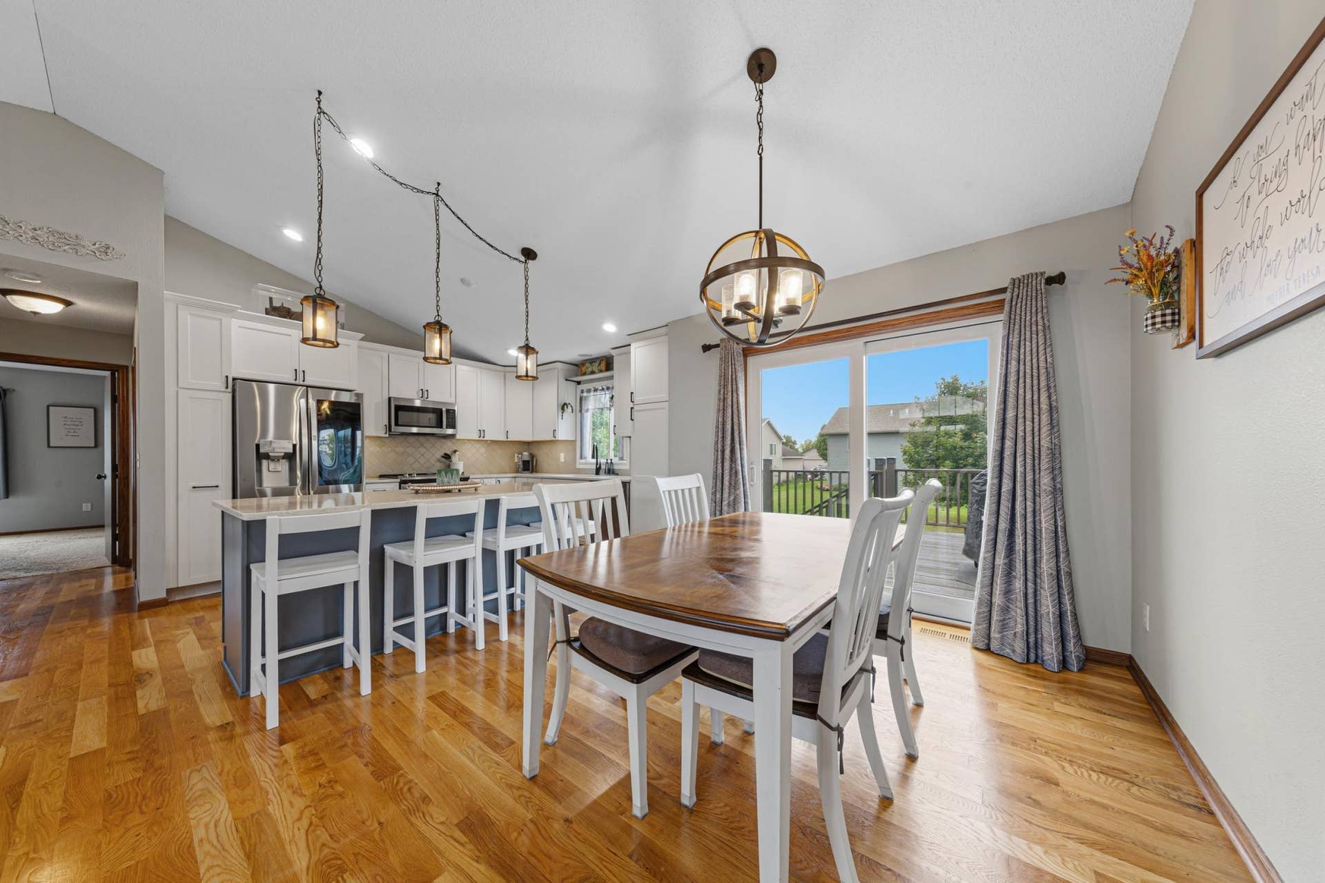 104 Kingsmill Court, Mankato, MN 56001 18 dining.jpg