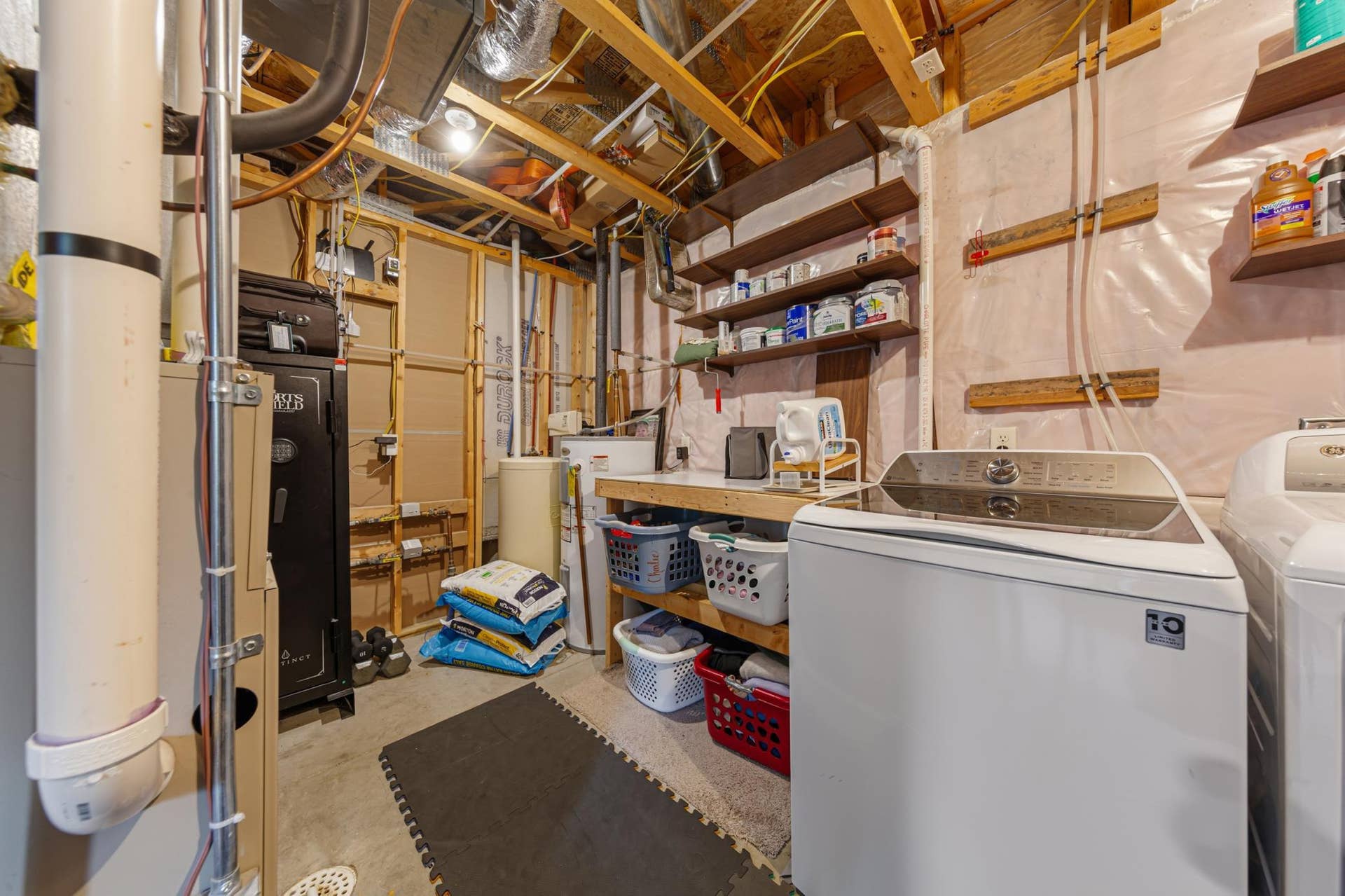 104 Kingsmill Court, Mankato, MN 56001 45 laundry_lower.jpg