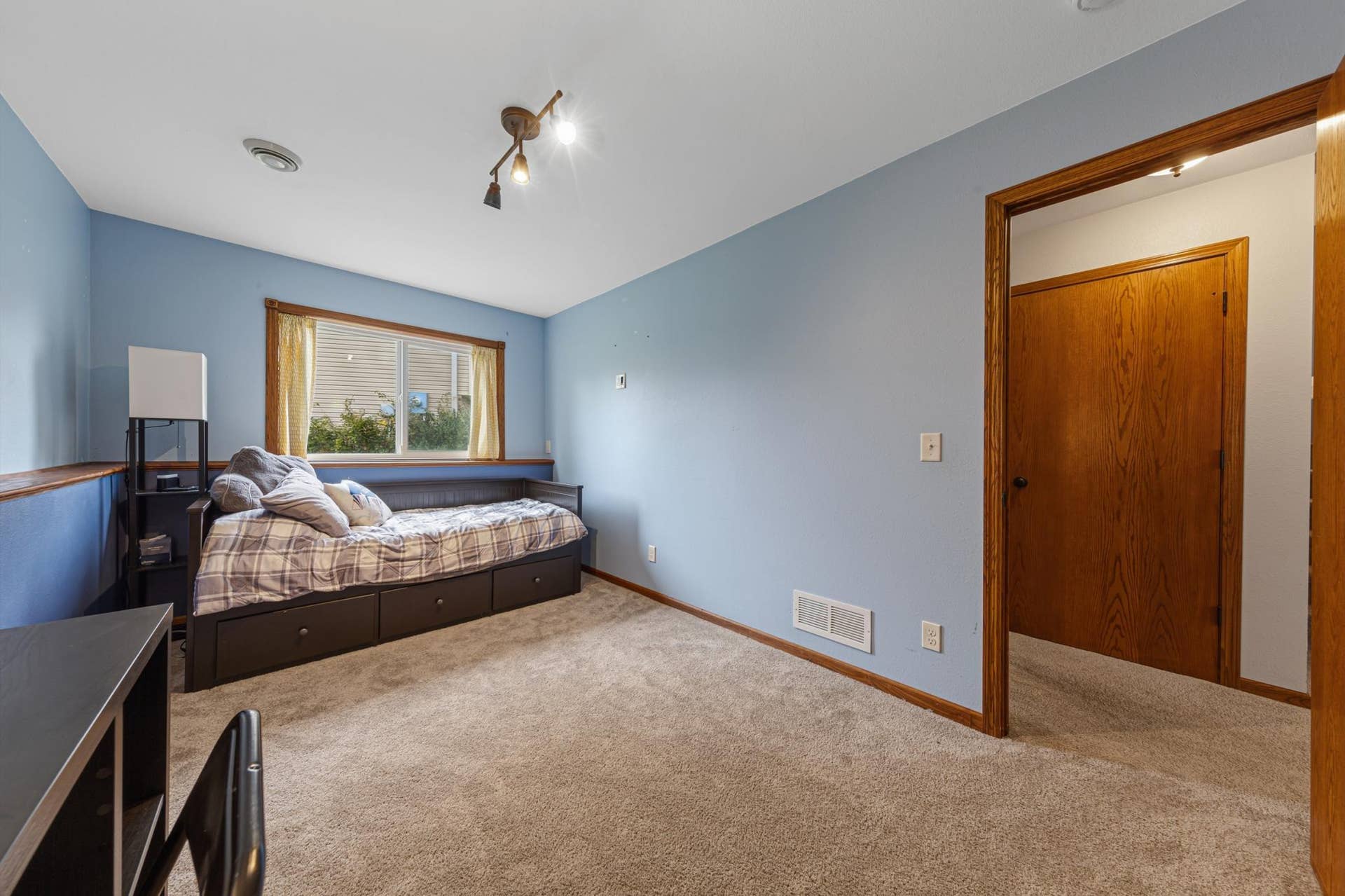 104 Kingsmill Court, Mankato, MN 56001 41 bedroom 3_lower.jpg