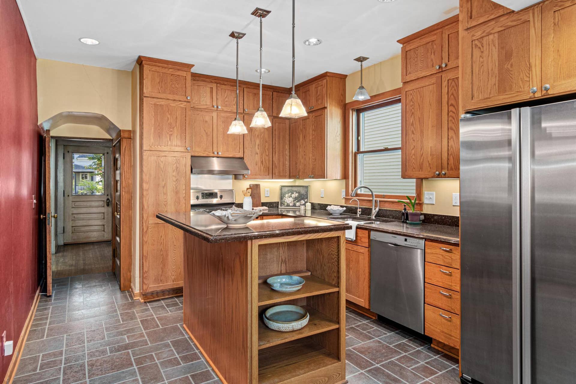 1603 Laurel Avenue, 96, Saint Paul, MN 55104 1603 Laurel Ave-11.jpg