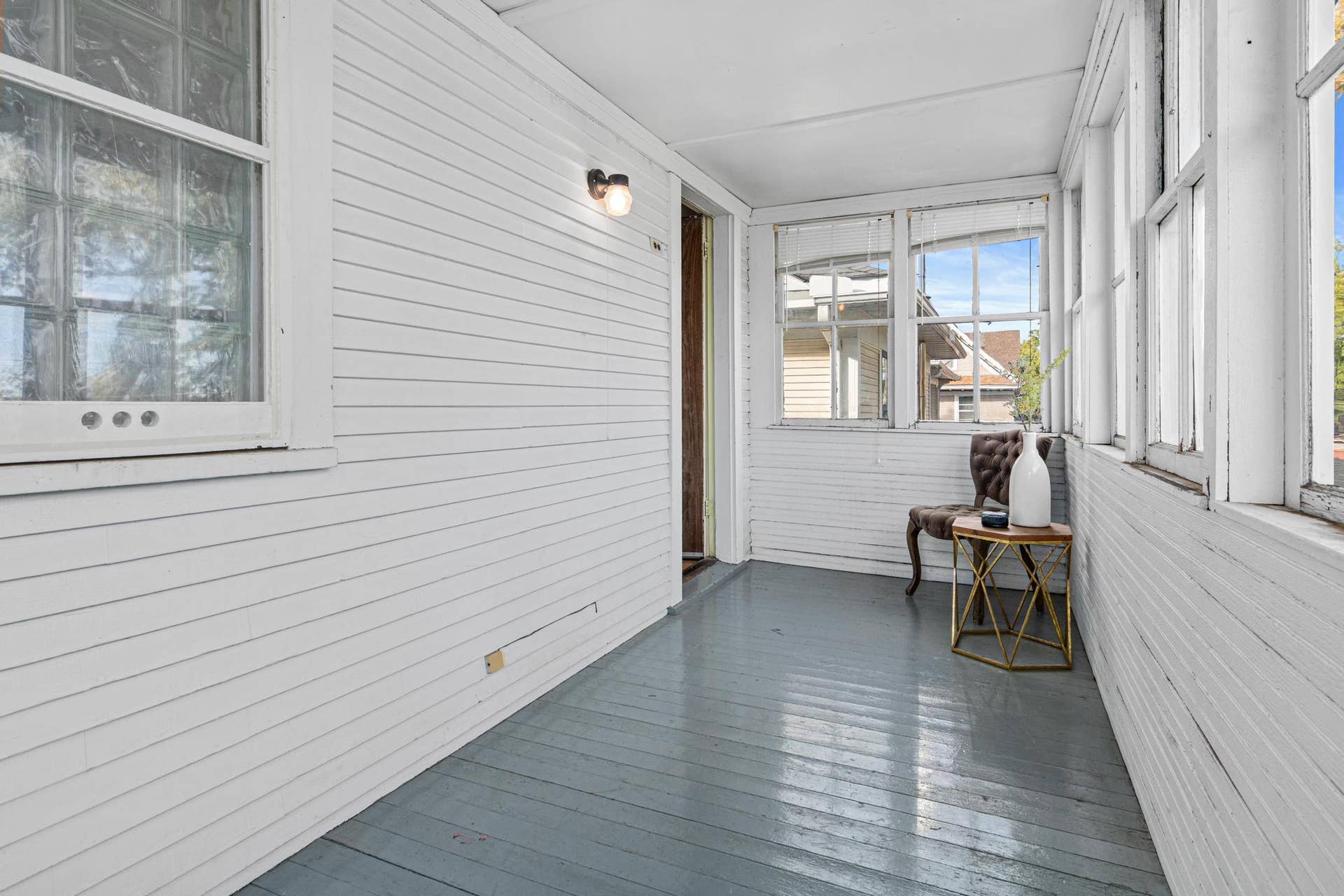 1603 Laurel Avenue, 96, Saint Paul, MN 55104 1603 Laurel Ave-20.jpg