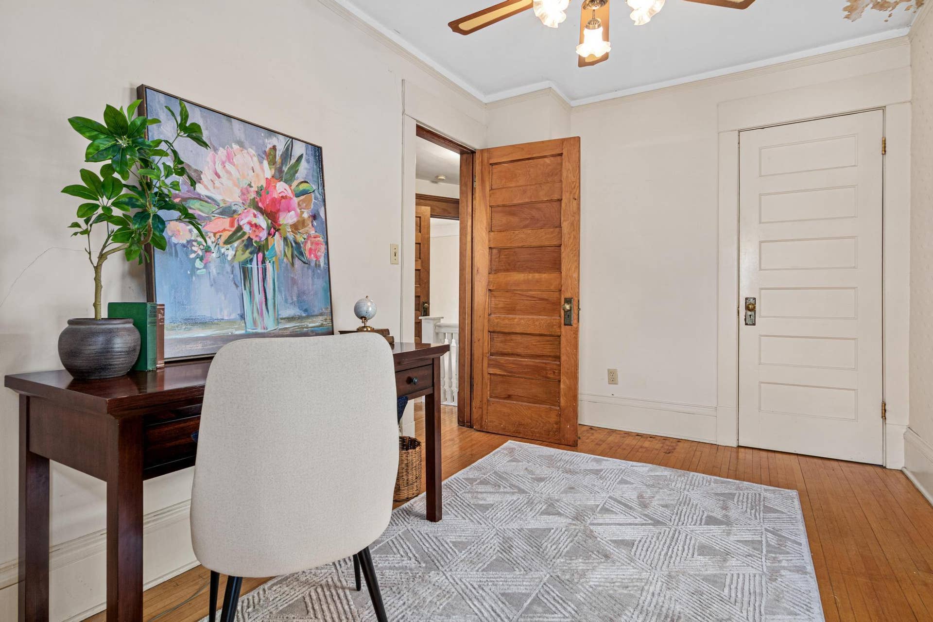1603 Laurel Avenue, 96, Saint Paul, MN 55104 1603 Laurel Ave-19.jpg