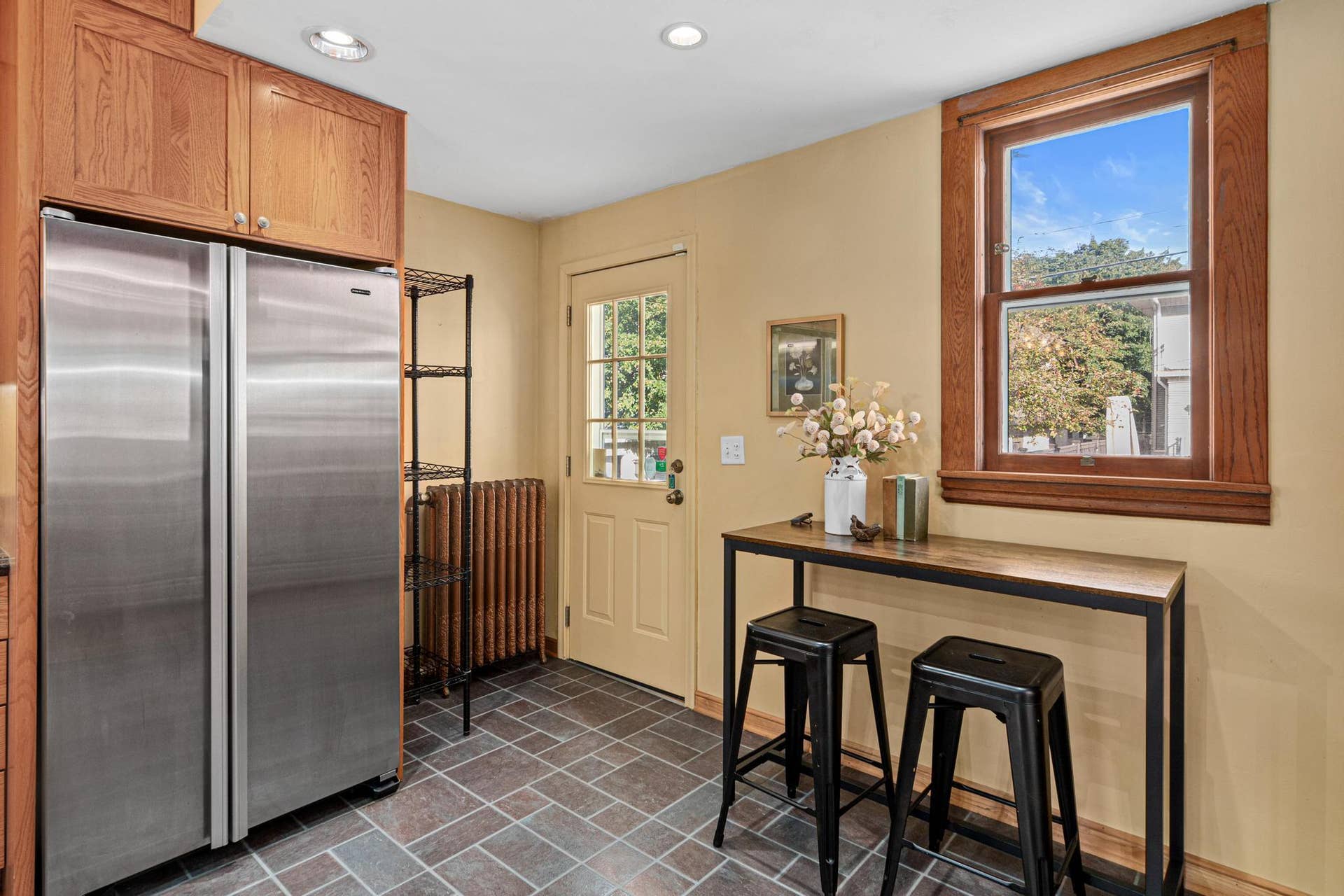 1603 Laurel Avenue, 96, Saint Paul, MN 55104 1603 Laurel Ave-16.jpg