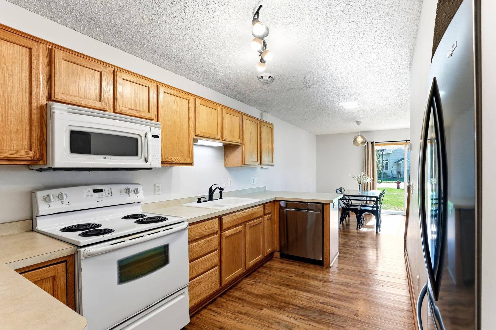 2481 Yellowstone Drive, #104, Hastings, MN 55033 2481 Yellowstone Drive, #104, Hastings, MN 55033