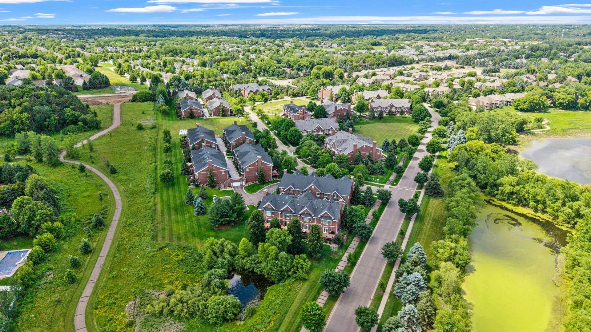 10814 Falling Water Lane, #A, Woodbury, MN 55129 10814 Falling Water Lane, #A, Woodbury, MN 55129