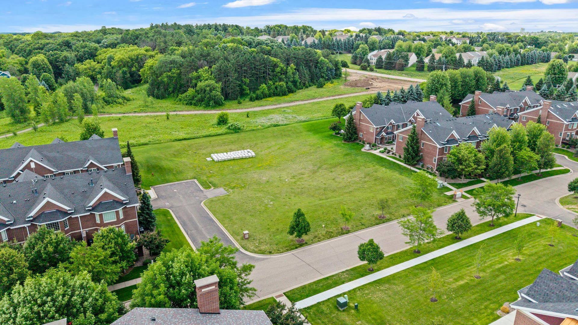 10814 Falling Water Lane, #A, Woodbury, MN 55129 Lot for Structure Facing the Woods