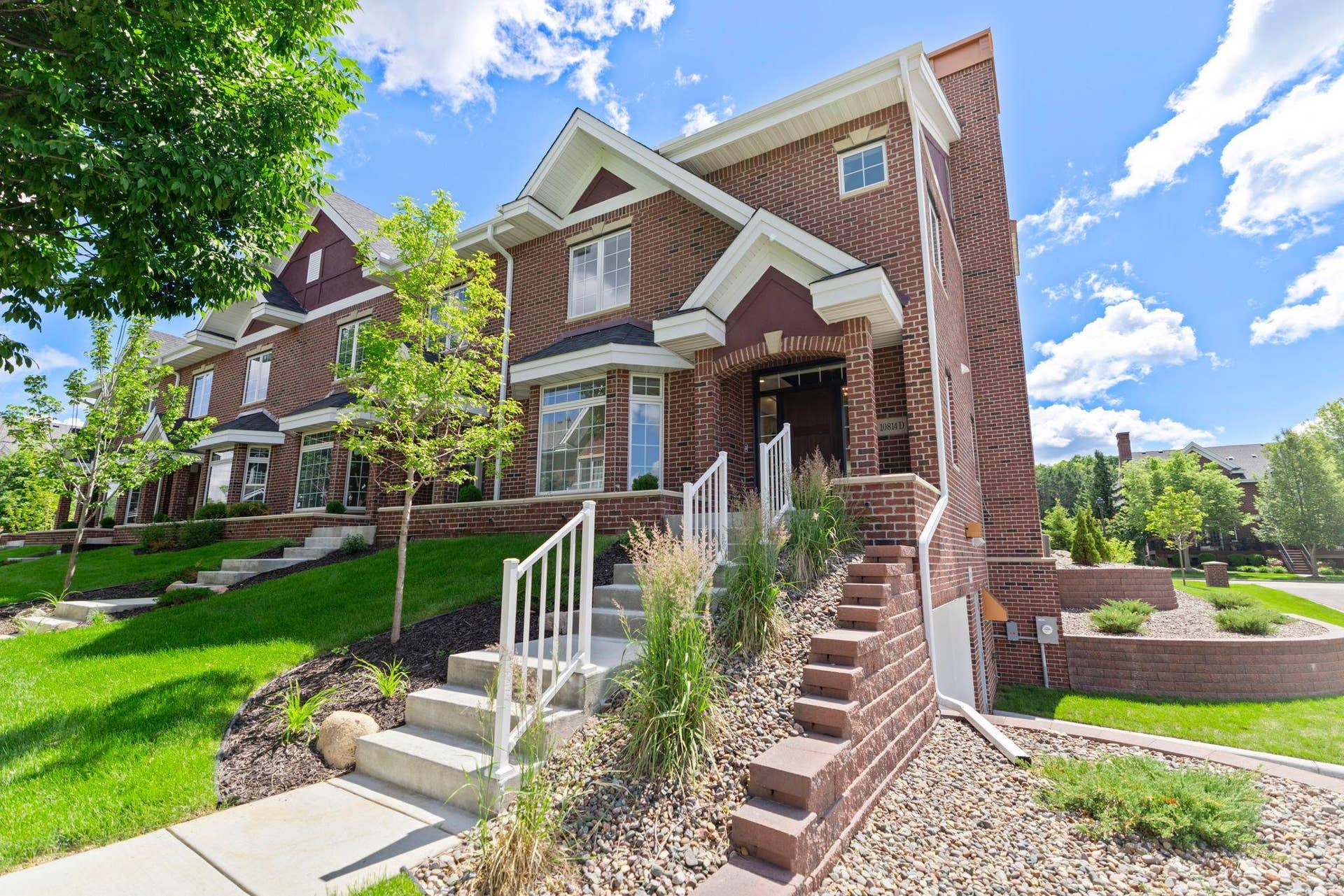 10814 Falling Water Lane, #A, Woodbury, MN 55129 10814 Falling Water Lane, #A, Woodbury, MN 55129